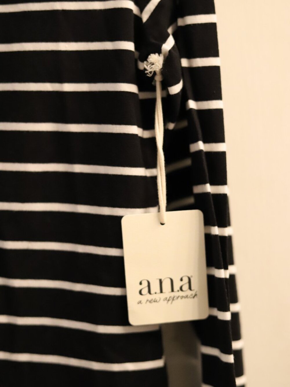 a.n.a Women's Long Sleeve Shirt